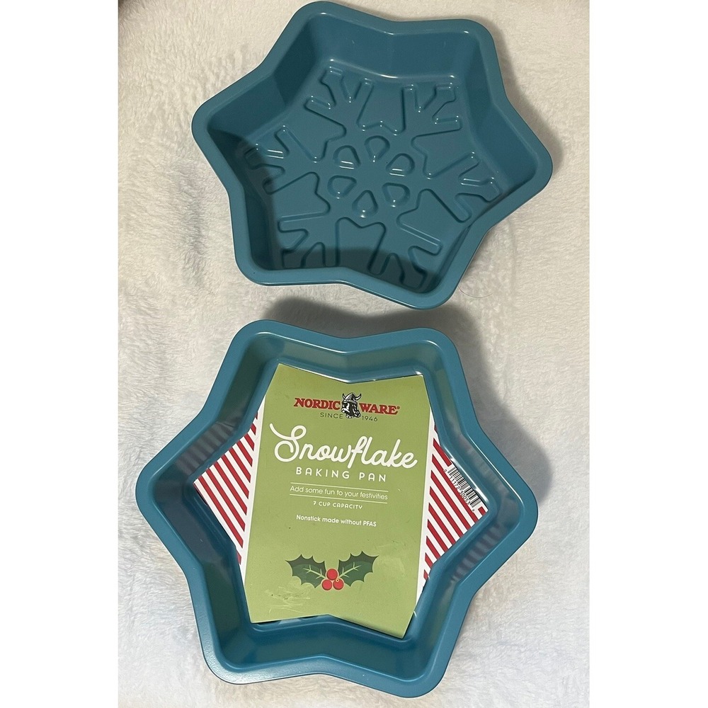 Nordic Ware  Snowflake Cake Pan Blue 2pc NEW Christmas Baking Winter